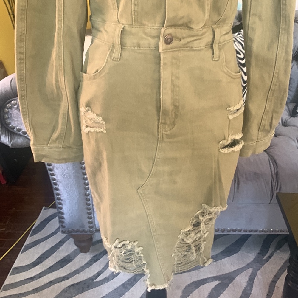COPY - Fashion Nova olive green one piece long sleeve denim skirt - Picture 7 of 10